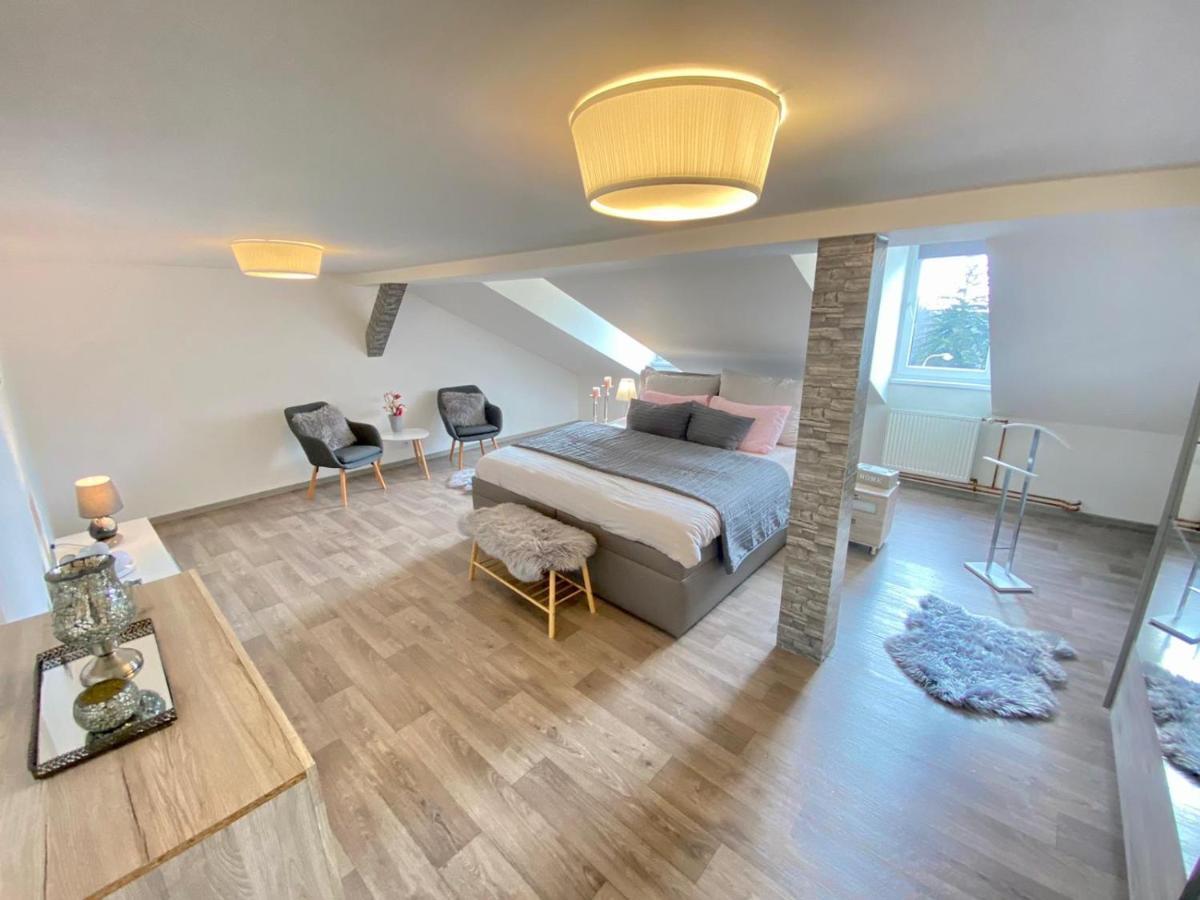 Appartement Lili Apartman à Mariánské Lázně Extérieur photo