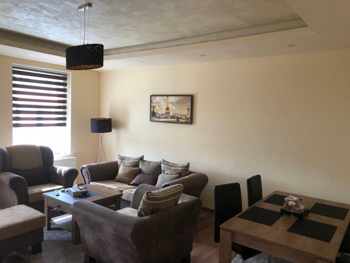 Appartement Lili Apartman à Mariánské Lázně Extérieur photo