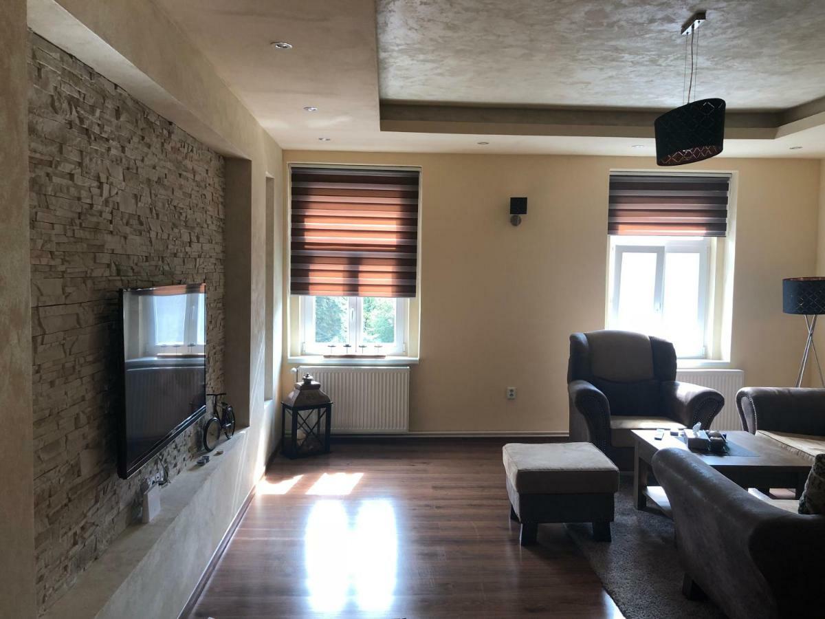 Appartement Lili Apartman à Mariánské Lázně Extérieur photo