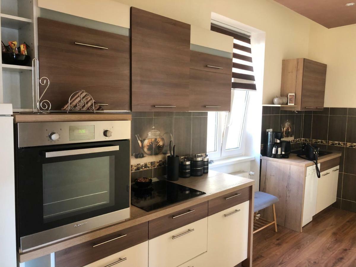 Appartement Lili Apartman à Mariánské Lázně Extérieur photo