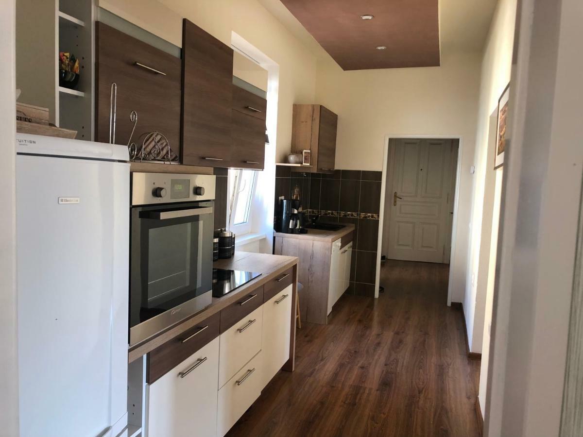 Appartement Lili Apartman à Mariánské Lázně Extérieur photo